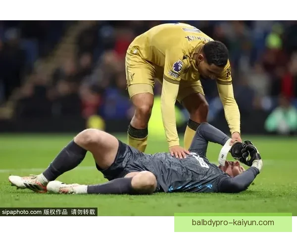 伯恩利复兴：球队重返巅峰之路面临的挑战与新机会