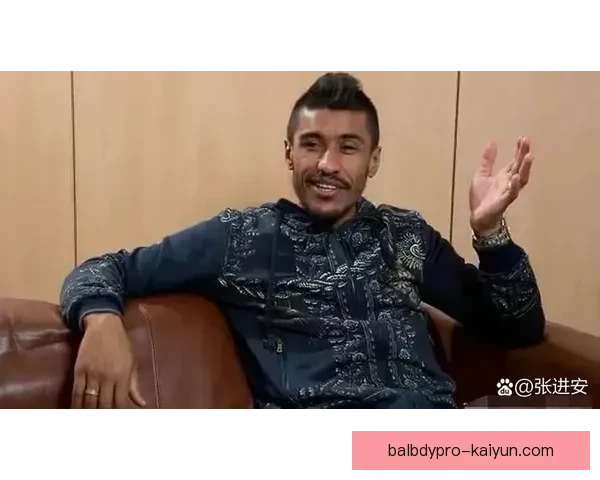 保利尼奥在巴萨表现稳健，有望继续提升球队竞争力